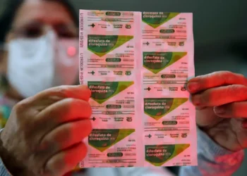Estudo estima 17 mil mortes por tratamento de covid-19 com cloroquina