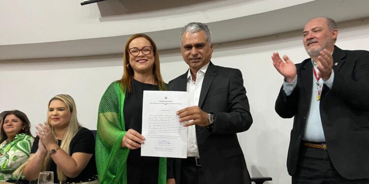 Agência Reguladora de Alagoas empossa novo membro da diretoria executiva