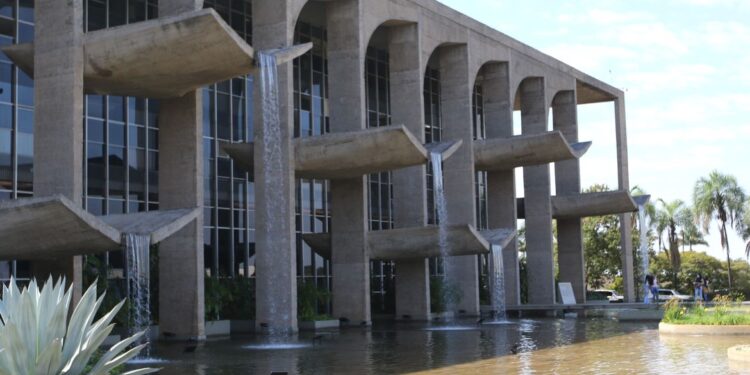 Lewandowski convida procurador-geral de SP para chefiar Senasp