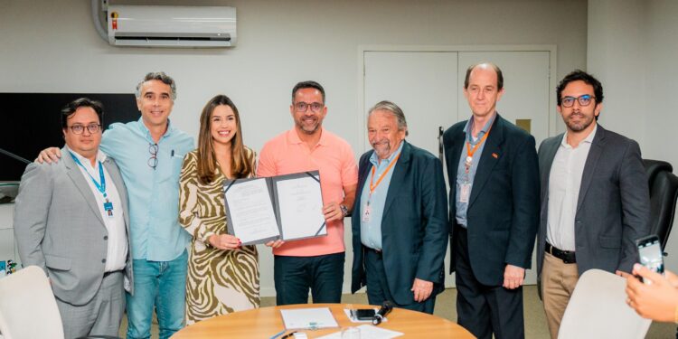 Paulo Dantas assina decreto que amplia oferta de voos em Alagoas