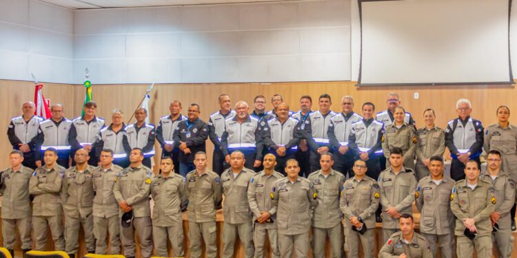 Primeira turma da Operação Lei Seca conclui curso de agentes de trânsito