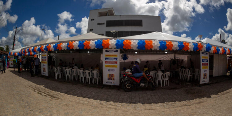 Prefeitura de Maceió atende moradores do Benedito Bentes com serviços qualificados do Brota na Grota