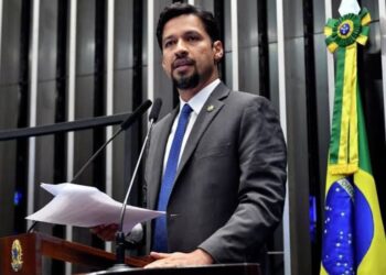 CPI aprova requerimento de Rodrigo Cunha e convoca presidente da Braskem