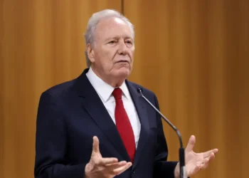 Presídios federais terão reconhecimento facial e muralhas