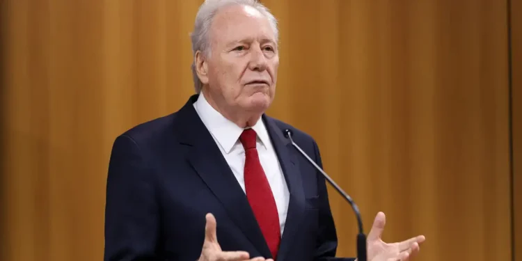 Presídios federais terão reconhecimento facial e muralhas