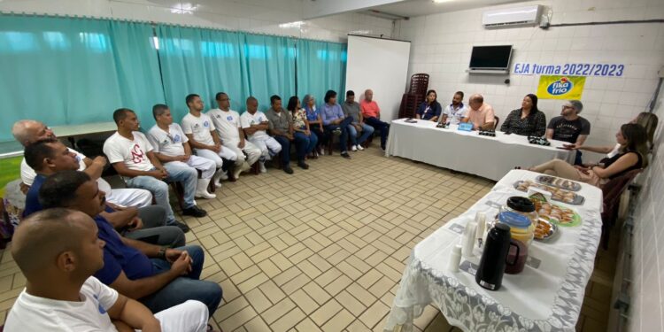 EJA do Sesi proporciona crescimento pessoal e profissional do trabalhador