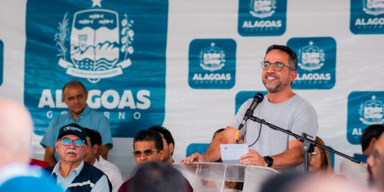 Governo de Alagoas libera salários de fevereiro nesta quarta-feira