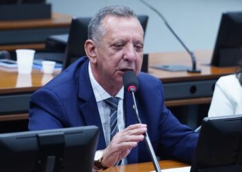 Proposta torna obrigatório curso de brigadista voluntário nas escolas  Fonte: Agência Câmara de Notícias