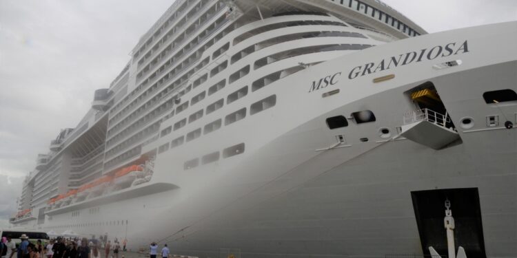 Sesau assegura atendimento para turistas que chegam ao Porto de Maceió