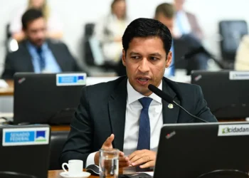 Rodrigo Cunha quer depoimento do Confea na CPI da Braskem após informação do desligamento de bombas pela empresa