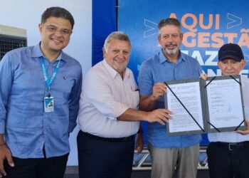 Arthur Lira garante mais 200 casas na Barra de São Miguel. Presidente da Caixa vem a AL para assinatura de contrato