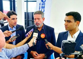 Com apoio de Arthur Lira, Prefeitura lança marco referencial turístico no Porto de Maceió