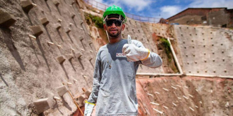 Pavimentação, parques e contenção de encostas: Benedito Bentes é contemplado com ações de Infraestrutura