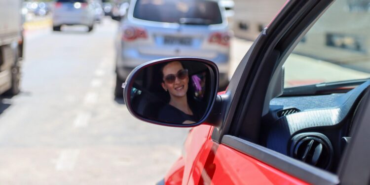 Detran comprova: mulheres cometem menos infrações de trânsito em Alagoas