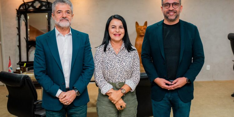 Governador anuncia mais uma mulher para assumir posto de comando no Executivo