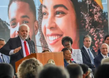 Governo anuncia construção de 1.178 creches e pré-escolas