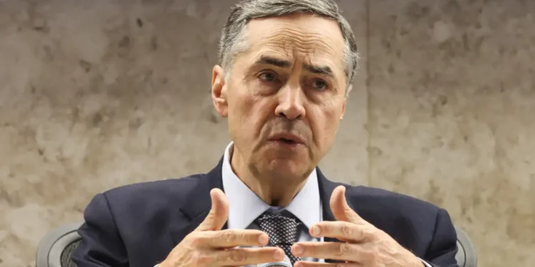 Barroso diz que risco à democracia era maior do que se pensava