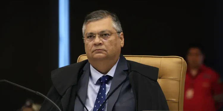 Dino quer ouvir Congresso sobre suposta ilegalidade em emendas