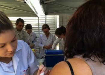 Hemoal promove coletas itinerantes de sangue na capital e no interior nesta terça-feira