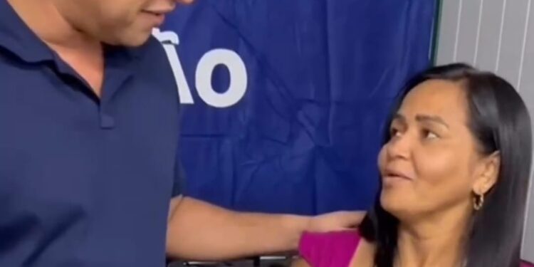 Rodrigo Cunha garante investimentos e AAPPE entrega aparelhos auditivos gratuitamente para população atendida