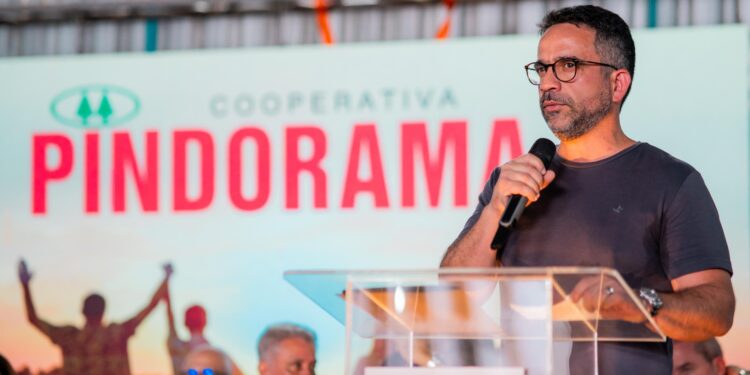 Dia do Trabalhador: Governador comemora dados positivos de emprego em Alagoas