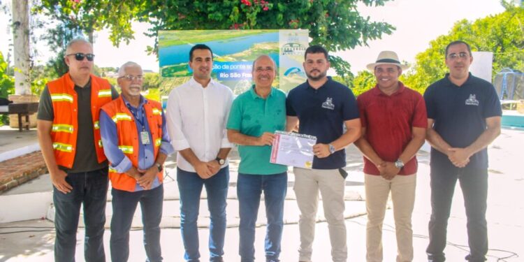 Canteiro de obras da ponte Penedo-Neópolis é instalado em Alagoas
