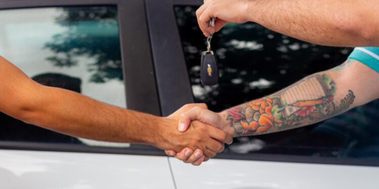 Detran orienta sobre importância de realizar a comunicação de venda de veículos