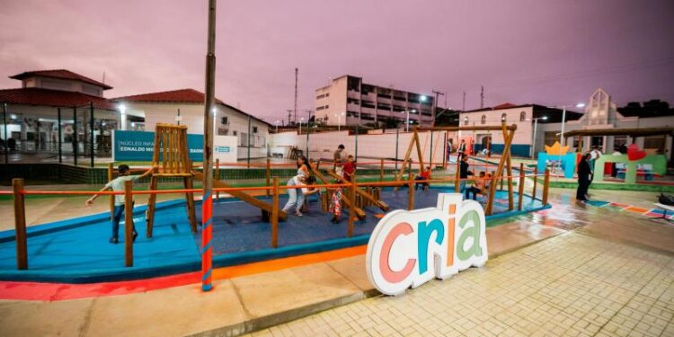 Paulo Dantas inaugura nova praça Cria e anuncia investimentos em Olho D’Água das Flores