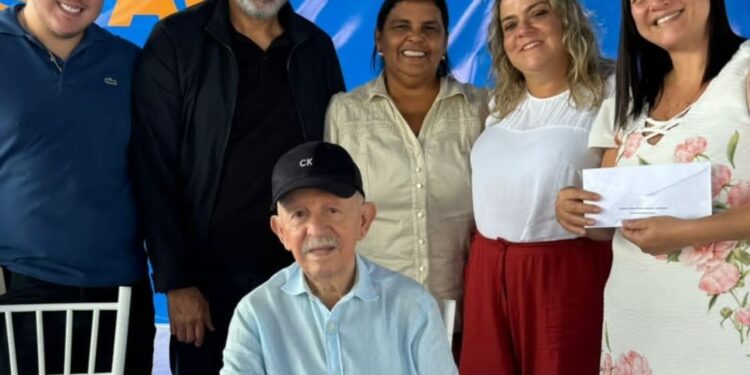 Com Benedito de Lira, Arthur participa de inaugurações e entregas de obras e serviços na Barra de São Miguel