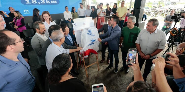 Governo de Alagoas inaugura 18 km de gasodutos entre a Cidade Universitária e Cruz das Almas