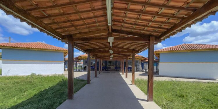 Governo entrega escola indígena em Joaquim Gomes nesta terça-feira