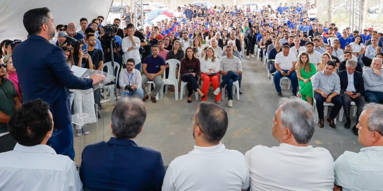 Governo entrega pavimentação do Núcleo Industrial Bernardo Oiticica