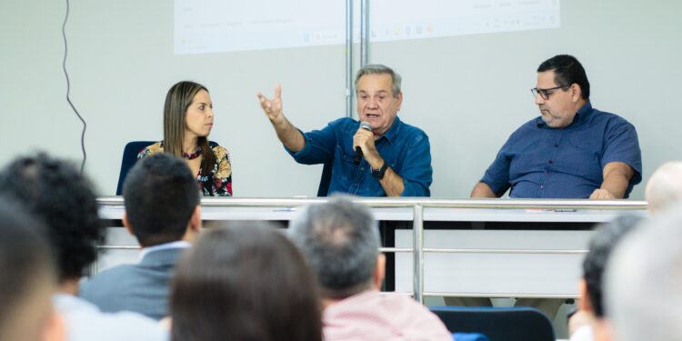 Mais de 175 mil estudantes da Rede Estadual voltam às aulas nesta terça-feira (2)