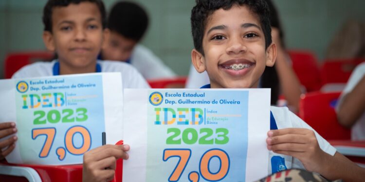 Governador inaugura obras e anuncia investimentos em União dos Palmares