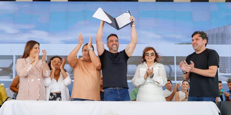 Governador assina projeto de lei de precatórios do Fundef para a Educação