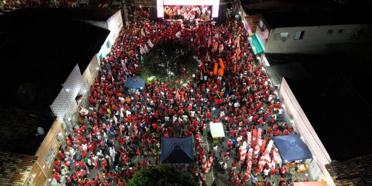 Grande caminhada e comício de Ronaldo Lopes entram para a história de Penedo