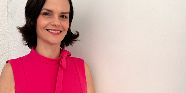 Servidora relembra jornada e apoio recebido durante tratamento contra o câncer de mama