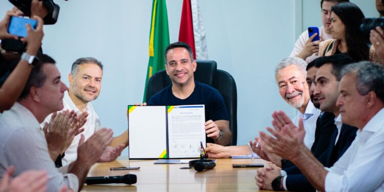 Governador e ministro autorizam duplicação da BR-424 e dão início ao Arco Metropolitano