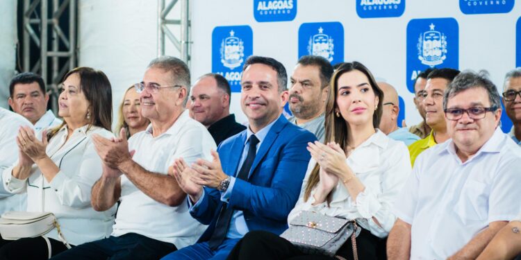 Governador Paulo Dantas entrega primeira etapa da Avenida do Futuro, em São Miguel dos Campos