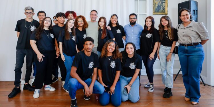 Paulo Dantas recebe estudantes gremistas de mais três escolas da capital