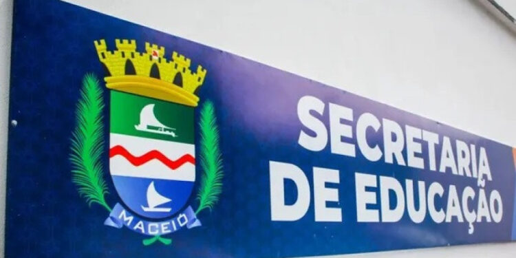 Semed e 84 unidades escolares de Maceió que funcionam como locais de votação terão expediente e aulas normais na sexta (4)