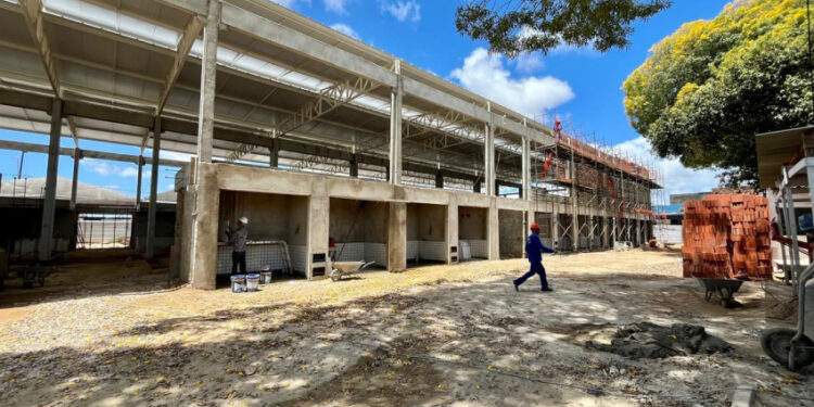 Obras do novo Mercado Público do Benedito Bentes entram na reta final