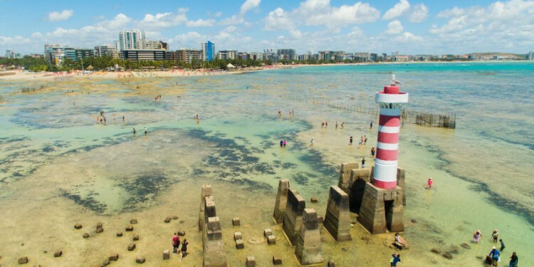 Maceió é o destino mais procurado no Natal, Réveillon e férias