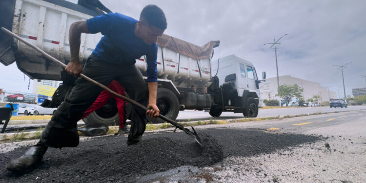 Serviços da Operação Tapa-Buraco chegaram a 183 ruas em novembro