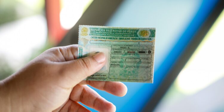 Detran Alagoas disponibiliza serviço on line para solicitar a segunda via da CNH