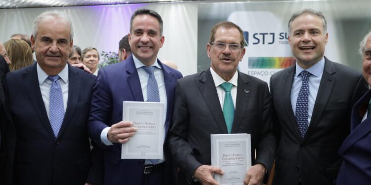 Paulo Dantas participa de lançamento de livro em homenagem ao ministro alagoano do STJ, Humberto Martins