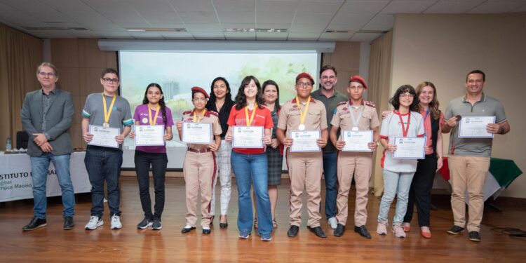 Projeto Cuidar em Movimento promove bem-estar para acompanhantes no Hospital do Coração Alagoano
