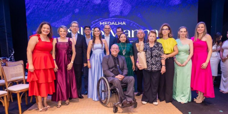 Solenidade da Medalha Silvio Vianna premia 10 novos servidores públicos em Alagoas