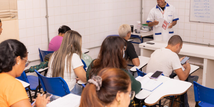 Maceió lança 11ª edição do Emprega Jovem com oferta de mais de 600 vagas em cursos profissionalizantes