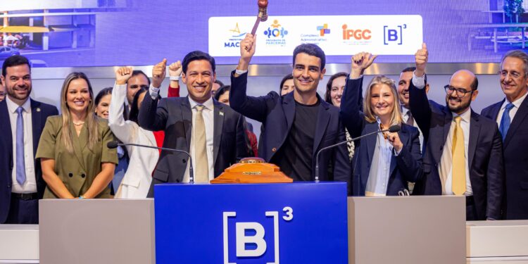 JHC participa de leilão de PPP que garante economia de 28,7% aos cofres do município